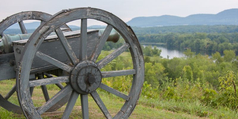 English Cannon by the Hudson River, Revolutionary War